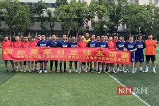 Vu Căn Vĩ khuyến khích đội viên Tân Môn Hổ: Đội địa phương không nên là mục tiêu, tương lai các cậu phải đá bóng liên lục địa